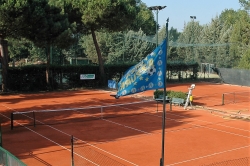 campo-tennis-terra-battuta